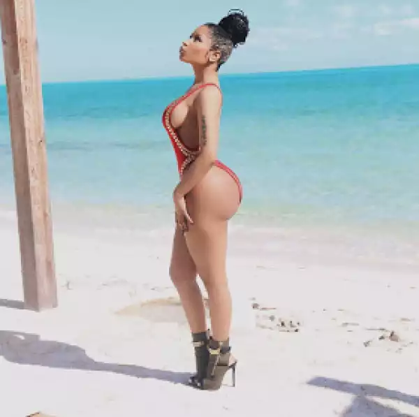 Meek Mill and Nicki Minaj celebrate her birthday at the beach in Turks and Caicos